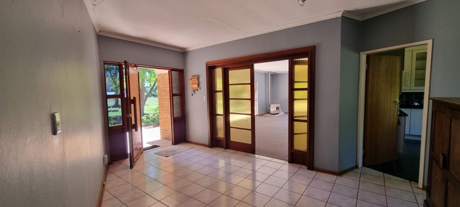 5 Bedroom Property for Sale in Roodewal Free State